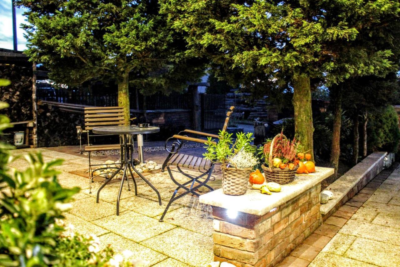 Apartman Za Kopcem 보스코비체 외부 사진